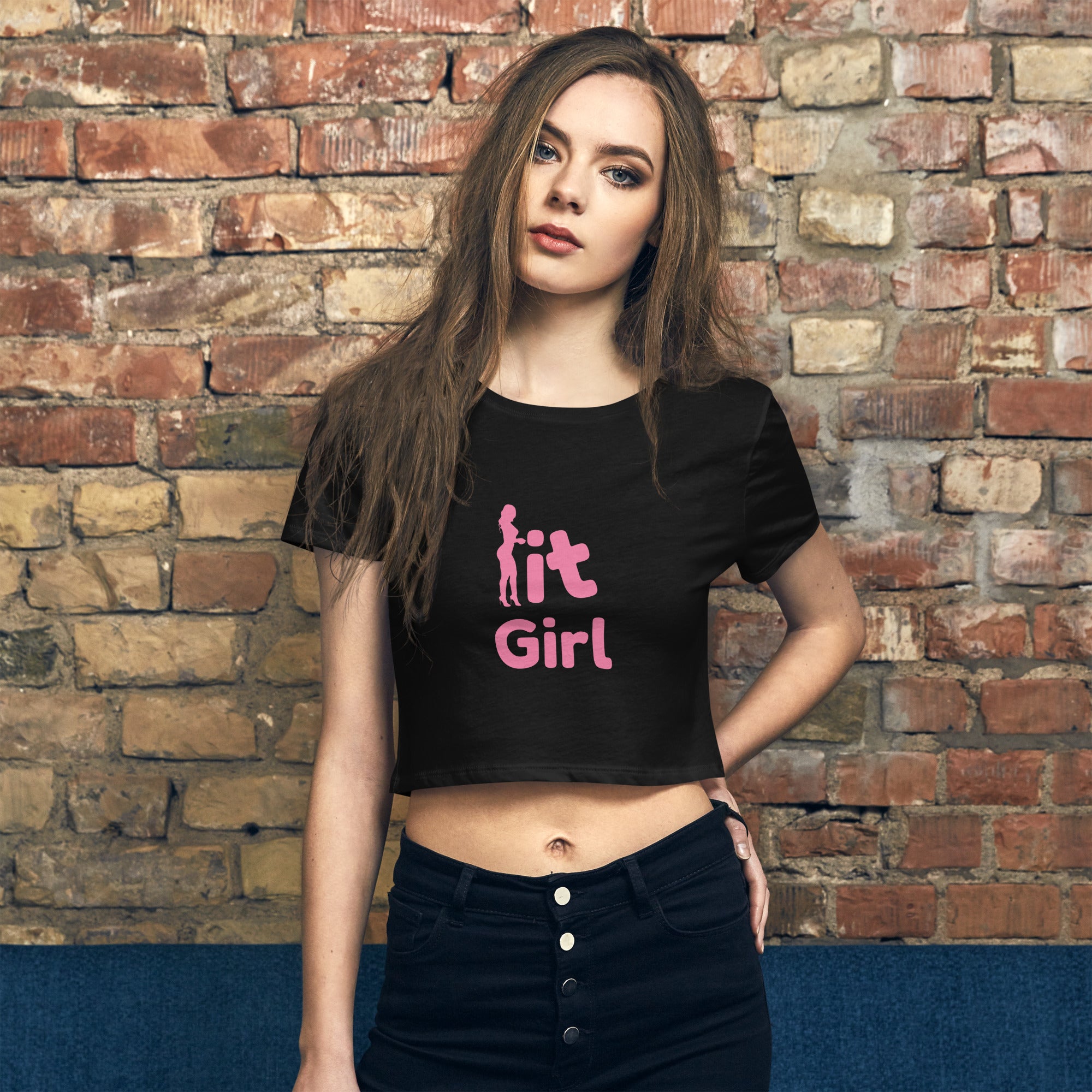 It Girl in Pink Women’s Crop Tee - NoCeilingsClothing